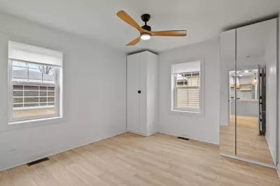 2718 W 96th Place, Evergreen Park, IL 60805 - Photo 8