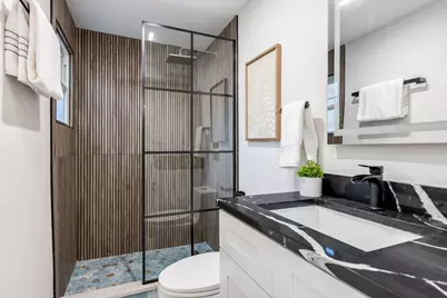 9132 Lincolnwood Drive, Evanston, IL 60203 - Photo 6