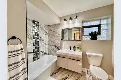 754 E 158th Street, South Holland, IL 60473 - Photo 8