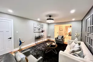 754 E 158th St, South Holland, IL 60473 - Photo 4