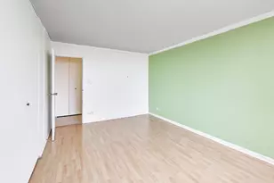 3930 N Pine Grove Ave, Chicago, IL 60613 - Photo 16