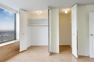 3930 N Pine Grove Ave, Chicago, IL 60613 - Photo 18