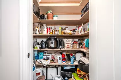 3024 W Newport Avenue, Chicago, IL 60618 - Photo 10