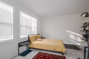 3024 W Newport Ave, Chicago, IL 60618 - Photo 24