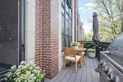 3024 W Newport Avenue, Chicago, IL 60618 - Photo 14