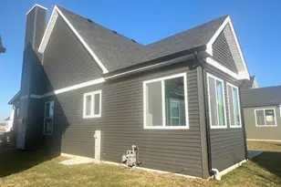 2048 Waters Edge Dr, Minooka, IL 60447 - Photo 30