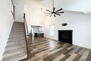 2048 Waters Edge Dr, Minooka, IL 60447 - Photo 4