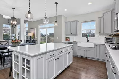 13751 Buchanan Drive, Lemont, IL 60439 - Photo 6