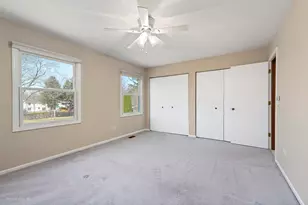 92 Foxboro Ln, Gurnee, IL 60031 - Photo 22