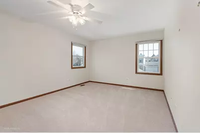 92 Foxboro Lane, Gurnee, IL 60031 - Photo 16