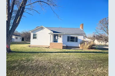 401 Lakeview Avenue, Danville, IL 61832 - Photo 1