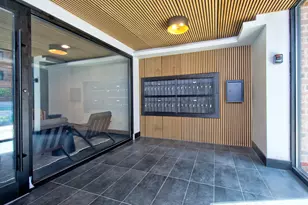 9396 Landings Ln, Des Plaines, IL 60016 - Photo 2