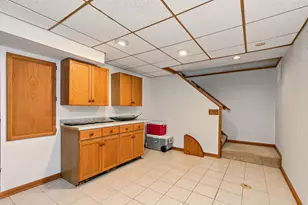 2051 Carlisle St, Algonquin, IL 60102 - Photo 24