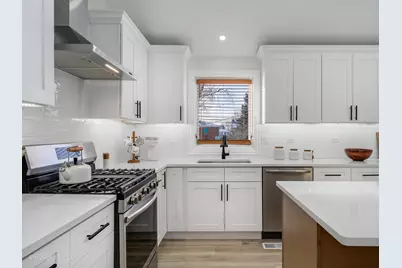 10630 S Keeler Avenue, Oak Lawn, IL 60453 - Photo 10