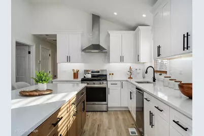 10630 S Keeler Avenue, Oak Lawn, IL 60453 - Photo 8