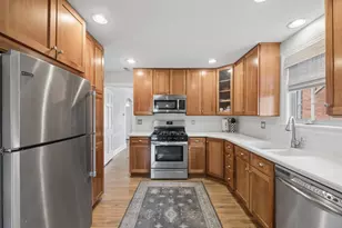 1713 N 76th Ct, Elmwood Park, IL 60707 - Photo 8