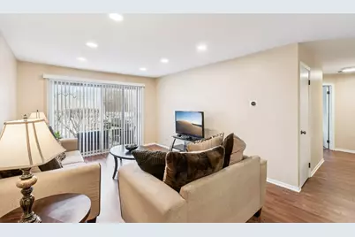 1565 Raymond Drive #101, Naperville, IL 60563 - Photo 4