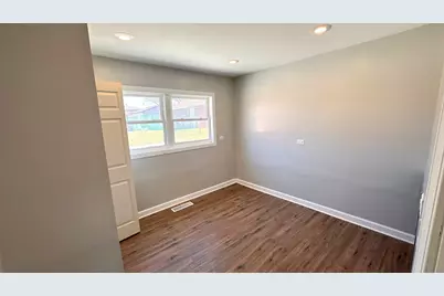 12741 S Manistee Avenue, Chicago, IL 60633 - Photo 12