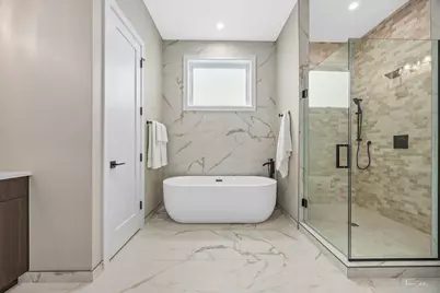 1638 W Wolfram Street, Chicago, IL 60657 - Photo 24