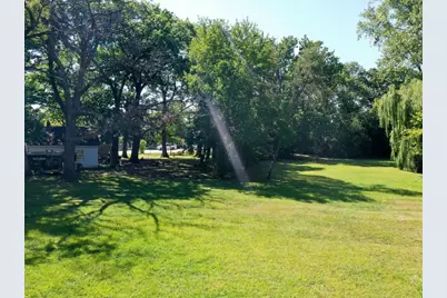 18238 W Gages Lake Road, Grayslake, IL 60030 - Photo 12