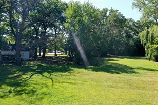 18238 W Gages Lake Rd, Grayslake, IL 60030 - Photo 12