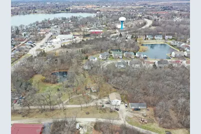 18238 W Gages Lake Road, Grayslake, IL 60030 - Photo 4