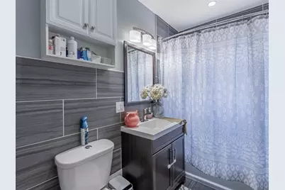 5717 N Kimball Avenue #2N, Chicago, IL 60659 - Photo 8