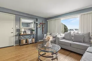 2523 Grunewald St, Blue Island, IL 60406 - Photo 2