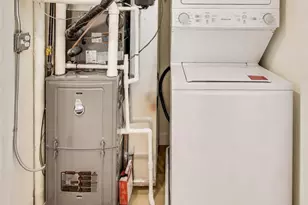 1950 W Lawrence Ave, Chicago, IL 60640 - Photo 18