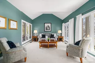 364 Avena Cir, Naperville, IL 60565 - Photo 6