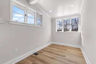 8239 Beach Dr, Rockford, IL 61103 - Photo 4