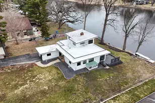 8239 Beach Dr, Rockford, IL 61103 - Photo 32