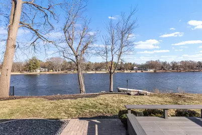 8239 Beach Drive, Rockford, IL 61103 - Photo 14