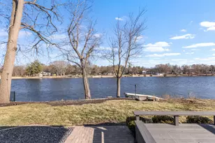 8239 Beach Dr, Rockford, IL 61103 - Photo 14