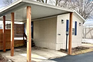 1304 Lauren Dr, Sandwich, IL 60548 - Photo 2