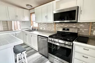 1304 Lauren Dr, Sandwich, IL 60548 - Photo 6