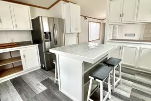 1304 Lauren Dr, Sandwich, IL 60548 - Photo 8