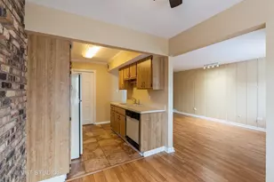 4037 Trafalgar Ln, Oak Lawn, IL 60453 - Photo 12