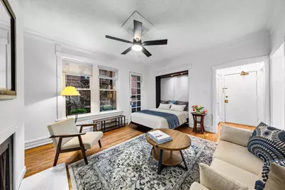 3640 N Pine Grove Avenue #1W, Chicago, IL 60613 - Photo 4