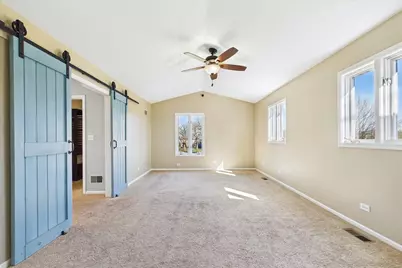 209 Mooregate Trail, Hawthorn Woods, IL 60047 - Photo 14
