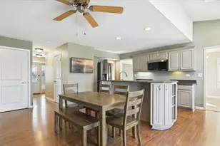 209 Mooregate Trail, Hawthorn Woods, IL 60047 - Photo 8
