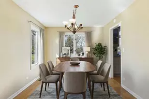 209 Mooregate Trail, Hawthorn Woods, IL 60047 - Photo 6