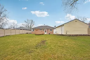 354 Marquette St, Park Forest, IL 60466 - Photo 20