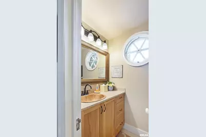 905 1st Street, Camanche, IA 52730 - Photo 28