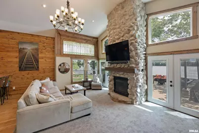 905 1st Street, Camanche, IA 52730 - Photo 8