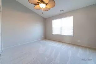 1129 N Claremont Dr, Palatine, IL 60074 - Photo 24