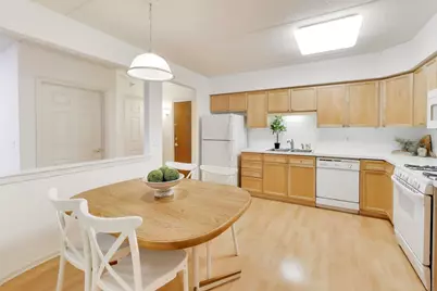 1327 Brown Street #404, Des Plaines, IL 60016 - Photo 4