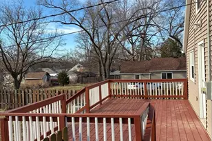 621 Mohawk St, Joliet, IL 60432 - Photo 4