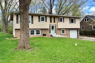 2704 Myang Ave, McHenry, IL 60050 - Photo 34