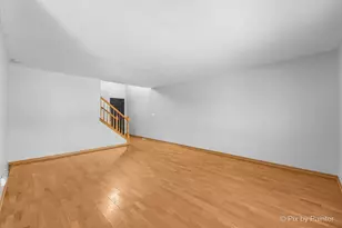 2466 Amber Ln, Elgin, IL 60123 - Photo 4